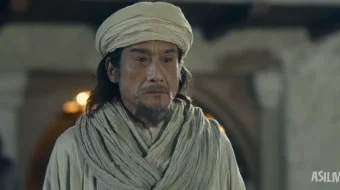 Qilich sohiblari: Sahro bo'roni / Qo'riqchilar qilichi: cho'ldagi to'fon 2026 Uzbek tilida O'zbekcha tarjima kino Full HD tas-ix skachat skrinshot 1