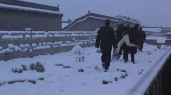 Qizil fonus Xitoy filmi 1991 Uzbek tilida O'zbekcha tarjima film Full HD skachat skrinshot 2