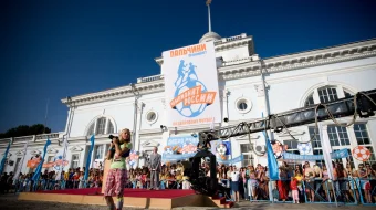 Ajoyib jamoa Uzbek tilida 2010 O'zbekcha tarjima kino HD skrinshot 3