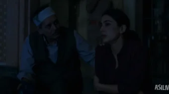 Otamning bezovta ruhi / Ruhiy aldov Hind kino 2023 Uzbek tilida O'zbekcha tarjima kino Full HD Gaz nuri / Gaz yoritgichi / Gaz chirog'i tas-ix skachat skrinshot 1