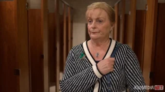 Sirli qorbobo / Mening sirli qorboboyim / Maxfiy santa 2025 Uzbek tilida O'zbekcha tarjima kino Full HD tas-ix skachat skrinshot 4