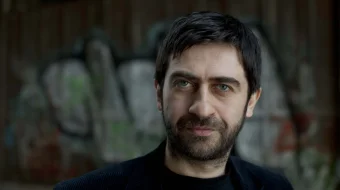 Tepalikning Orqasi / Qir ortida Turk Kino O'zbek tilida 2012 Uzbekcha tarjima skrinshot 3