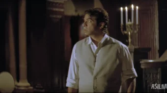 1920: Jodulangan xotin Hind kino 2008 Uzbek tilida Mulk 1 / Qo‘rg‘on 1 / Hovli-joy 1 / Saroy 1 O'zbekcha tarjima kino Full HD tas-ix skachat skrinshot 2