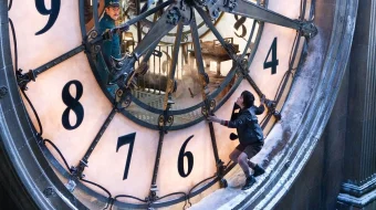 Hyugo / Xyugo / Vaqt qo'riqchisi / Soatsoz Uzbek tilida 2011 O'zbekcha tarjima kino HD skrinshot 2