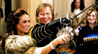 Mushketyor xonim / Madmuazel Mushketyor qiz seriali Barcha qismlar Uzbek tilida 2004 HD O'zbek tarjima skrinshot 1