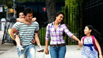 Tara Ram Pam / Pararampam / Hammasi yaxshi bo'ladi Hind kino Uzbek tilida 2007 O'zbekcha tarjima kino HD skrinshot 4