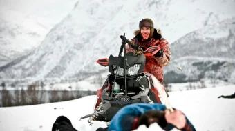 Hitler Zombilari 1 / Gitler Zombelari 1 / "O'lik qor" operatsiyasi 1 Uzbek tilida 2009 O'zbekcha tarjima kino HD skrinshot 4