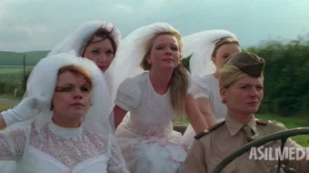 Yangi askarlar urushga borganda Fransiya retro filmi Uzbek tilida O'zbekcha 1974 tarjima kino Full HD tas-ix skachat skrinshot 3