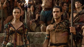 Spartak: Qon va qum Barcha qismlar O'zbek tilida 2010 Uzbekcha tarjima skrinshot 3