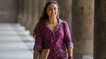 Sinovdagi muallima Hind kino O'zbek tarjima tas-ix skachat skrinshot 1