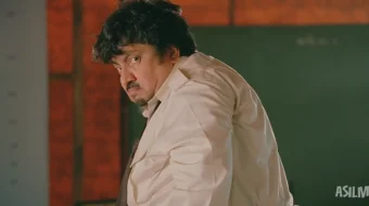 Onamga jonim fido / Afishadagi qahramon / Plakat qahramoni Nikhla Hind kino 2013 Uzbek tilida O'zbekcha tarjima kino Full HD tas-ix skachat skrinshot 3