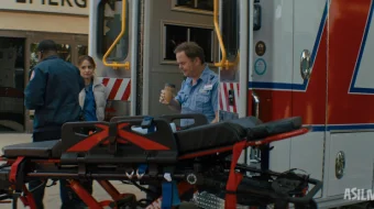 Kod 3 / Feldsherlar / Paramediklar / Tez yordam Premyera 2025 Uzbek tilida O'zbekcha tarjima kino Full HD tas-ix skachat skrinshot 3