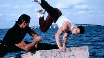 Shijoatli yigitlar Uzbek tilida 1993 O'zbekcha tarjima kino HD skrinshot 4