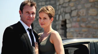 Xatarli Yo'llar / Eltuvchi AQSH seriali Barcha qismlar O'zbek tilida 2012-2014 Uzbekcha tarjima skrinshot 2