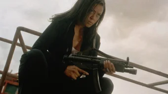 Portlatuvchi / Sug'urta Jan Klod Van Dam Uzbek tilida 1998 O'zbekcha tarjima kino HD skrinshot 4