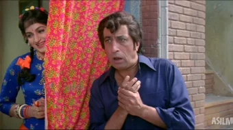 Ishsiz / Yolg'on haqiqat / Bekorchi Hind kino 1996 Uzbek tilida O'zbekcha tarjima kino Full HD tas-ix skachat skrinshot 2