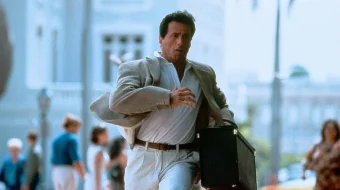 Yollanma qotillar / Assasinlar Sylvester Stallone ishtirokidaUzbek tilida 1995 O'zbekcha tarjima film Full HD skachat skrinshot 1