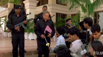 Qasos / Qirg'in / Kohram Hind kino 1999 Uzbek tilida O'zbekcha tarjima kino Full HD tas-ix skachat skrinshot 4