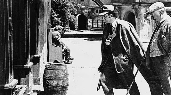 Sherlok Xolms: Qotillik muqaddimasi Uzbek tilida 1946 O'zbekcha tarjima kino HD skrinshot 4