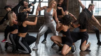 Oila quraylik / Menga turmushga chiq / Birinchi uchrashuv Uzbek tilida 2022 O'zbekcha tarjima film Full HD skachat skrinshot 2