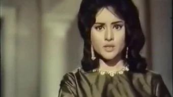 Dunyo / Duniya / Prokurorning o'g'li Hind kinosi Uzbek tilida 1968 O'zbekcha tarjima kino HD skrinshot 1