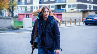 Najotkor Bob / Bob laqabli mushuk Uzbek tilida 2016 O'zbekcha tarjima kino HD skrinshot 4