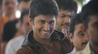 Men yana qaytdim kino Uzbek tilida 2012 HD O'zbek tarjima tas-ix skachat skrinshot 1