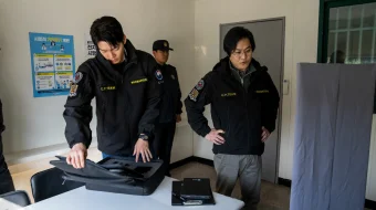 Qora Belbog'li Zobit Janubiy Koreya filmi Uzbek tilida 2024 O'zbekcha tarjima kino HD skrinshot 4