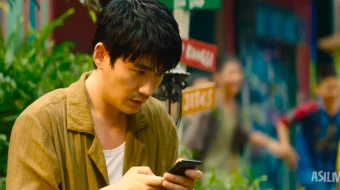 Yulduzlar ichida yo'qolgan 2022 Uzbek tilida O'zbekcha tarjima kino Full HD Yulduzlar aro adashgan / Yolg'on ostidagi sir tas-ix skachat skrinshot 3