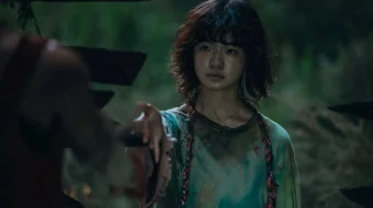 Jonajon Uy / Dahshatli uy 1,2,3-fasllar Seriali Barcha qismlar Uzbek tilida 2023 O'zbekcha tarjima kino HD skrinshot 4