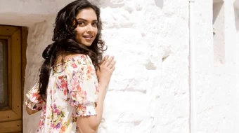 Hazir bo'ling ey go'zallar Hind kino Uzbek tilida 2008 HD O'zbek tarjima tas-ix skachat skrinshot 2