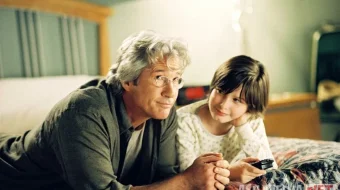 Asalarilar mavsumi / So'zlar o'yini Germaniya filmi 2005 Uzbek tilida O'zbekcha tarjima kino Full HD tas-ix skachat skrinshot 1