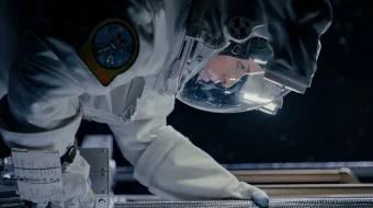 Olisdagi Koinot / Uzoqdagi Kosmos / Olis Fazo Uzbek tilida 2021-yil premyera kino O'zbekcha tarjima kino HD skrinshot 4