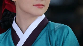 Saroy Javohiri / Tangem seriali Barcha qismlar Uzbek tilida 2003-2004 HD O'zbek tarjima skrinshot 1