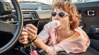 Ixtiyorsiz dugonalar Uzbek tilida 2020 O'zbekcha tarjima kino HD skrinshot 3