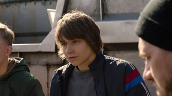 Snegir Rossiya filmi Uzbek tilida 2023 O'zbekcha tarjima kino HD skrinshot 2