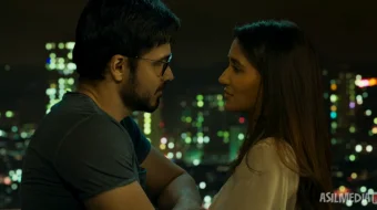 Jodulangan er-xotin / Dibbuk: Haqiqiy lan'at 2021 Hind kino Uzbek tilida O'zbekcha tarjima kino Full HD tas-ix skachat skrinshot 3