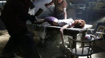 Noto'g'ri burilish 1 / So'ngi chorraxa / Поворот не туда 1 / Wrong turn 1 / Notugri / Noto'g'ri Uzbek tilida 2003 O'zbekcha tarjima kino HD skrinshot 3