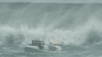 To'fon tajovuzi / Bo'ron keldi / Eng yaxshi daqiqalar Uzbek tilida 2016 HD O'zbek tarjima skrinshot 4