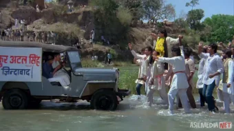 Tengsiz nikoh / Dushman qaynota-kuyov / Charanon Ki Saugandh Hind retro filmi 1988 Uzbek tilida O'zbekcha tarjima kino Full HD tas-ix skachat skrinshot 3