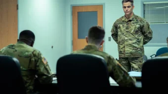 Yollanma askar / Ayg'oqchi Uzbek tilida 2022 O'zbekcha tarjima film Full HD skachat skrinshot 4