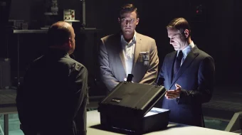 Qasos oni / To'lov soati / Intiqom soati Uzbek tilida 2003 O'zbekcha tarjima film Full HD skachat skrinshot 1