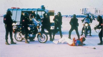 Ajal Poygasi (1987) / Qochayotgan odam Uzbek tilida O'zbekcha tarjima kino HD skrinshot 4