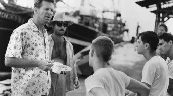 Oq to'fon Uzbek tilida 1995 O'zbekcha tarjima kino HD skrinshot 4