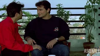 Birinchi raqamli rafiqa / 1-raqamli xotin / Biwi No. 1 Hind kino 1999 Uzbek tilida O'zbekcha tarjima kino Full HD tas-ix skachat skrinshot 4