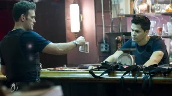 Uchar yigitlar / Qabul qiluvchilar / Bosqinchi yigitlar Uzbek tilida 2010 O'zbekcha tarjima film Full HD skachat skrinshot 3