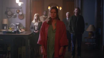 Deraza Qarshisidagi Ayol Uzbek tilida 2021 O'zbek tarjima tas-ix skachat skrinshot 3