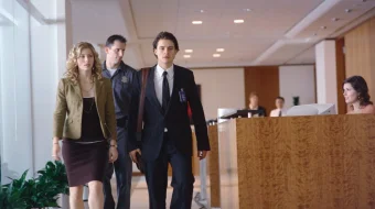 Elizabettaun Uzbek tilida 2005 HD O'zbek tarjima tas-ix skachat skrinshot 3