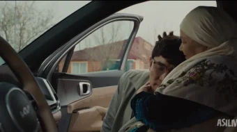 Meni quchoqlang ona Qozoq filmi 2025 Uzbek tilida O'zbekcha tarjima kino Full HD tas-ix skachat skrinshot 4