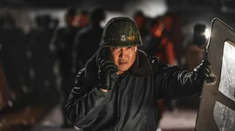 Seul bahori (12.12-kun) / To'ntarish 12.12 Koreya Tarixiy filmi Uzbek tilida 2023 O'zbekcha tarjima kino Full HD tas-ix skachat skrinshot 3